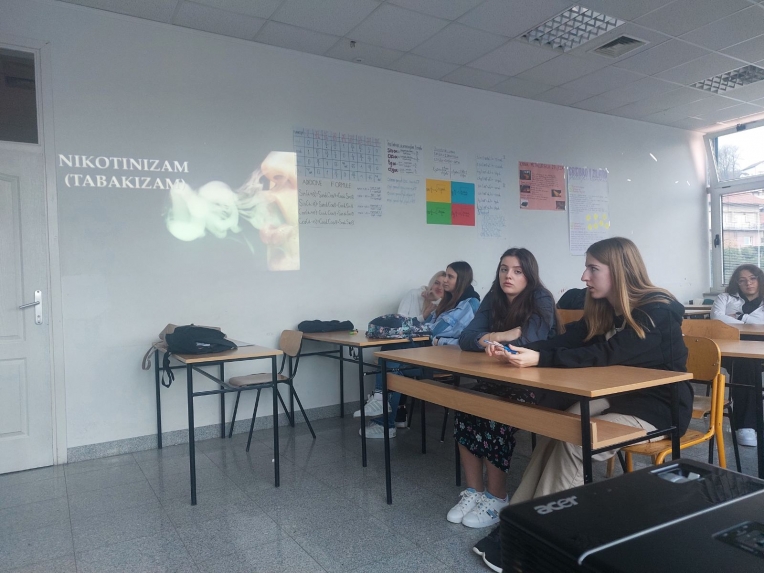 Profesorica Nela Mušanović održala predavanje o štetnosti konzumiranja duhanskih proizvoda